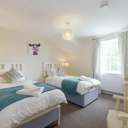 Holiday home Island Farm House